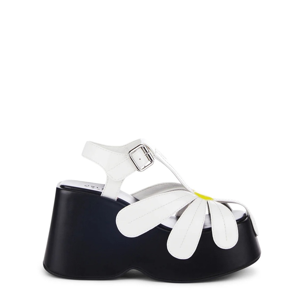 dELiA*s FOREVER FROLICKING PLATFORM SANDALS - WHITE